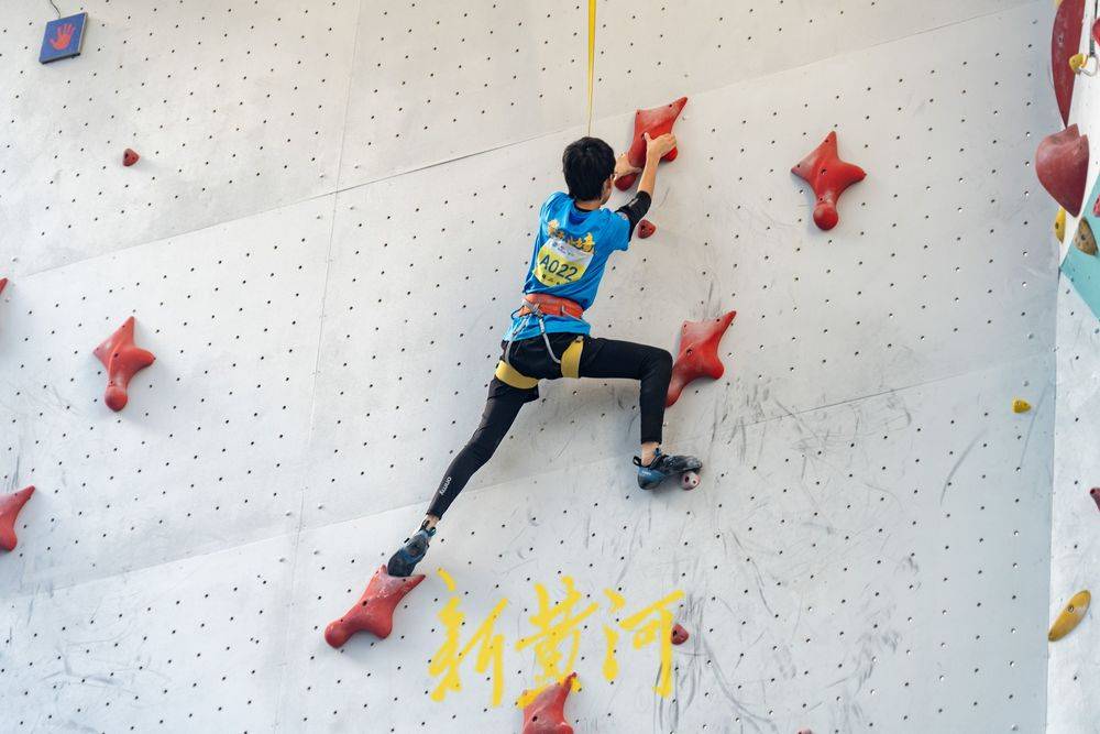 出高强度的 出高强度的